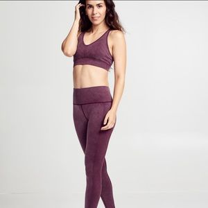 Women’s seamless SoulCycle sports bra & leggings